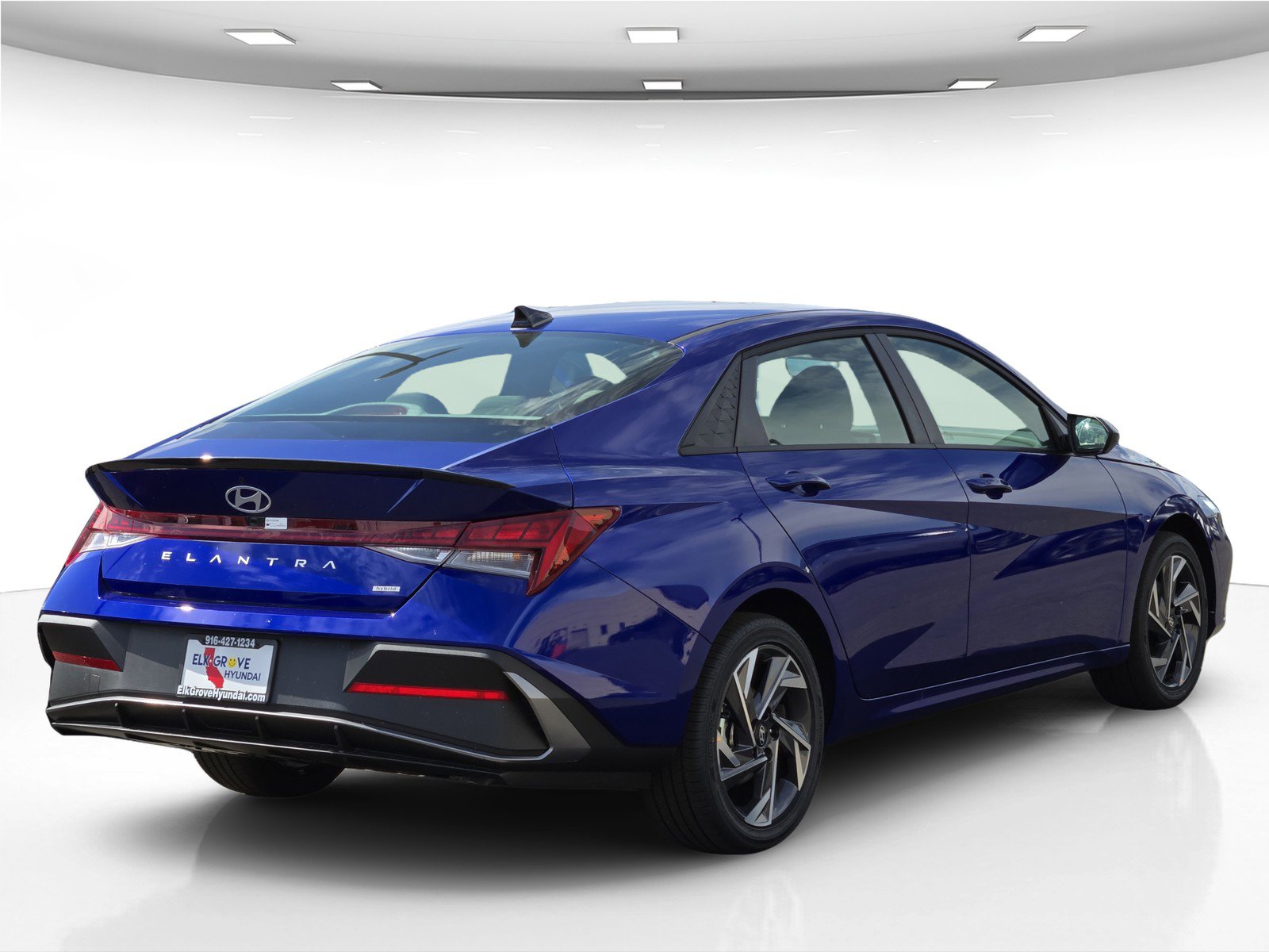 New 2025 Hyundai Elantra SEL image 9