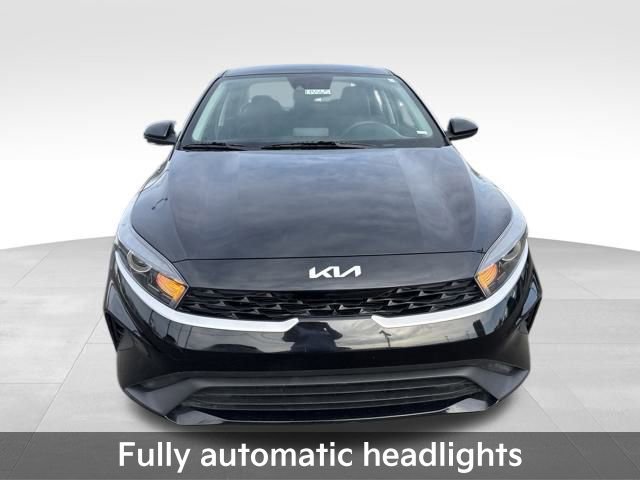 Used 2024 Kia Forte LXS image 11