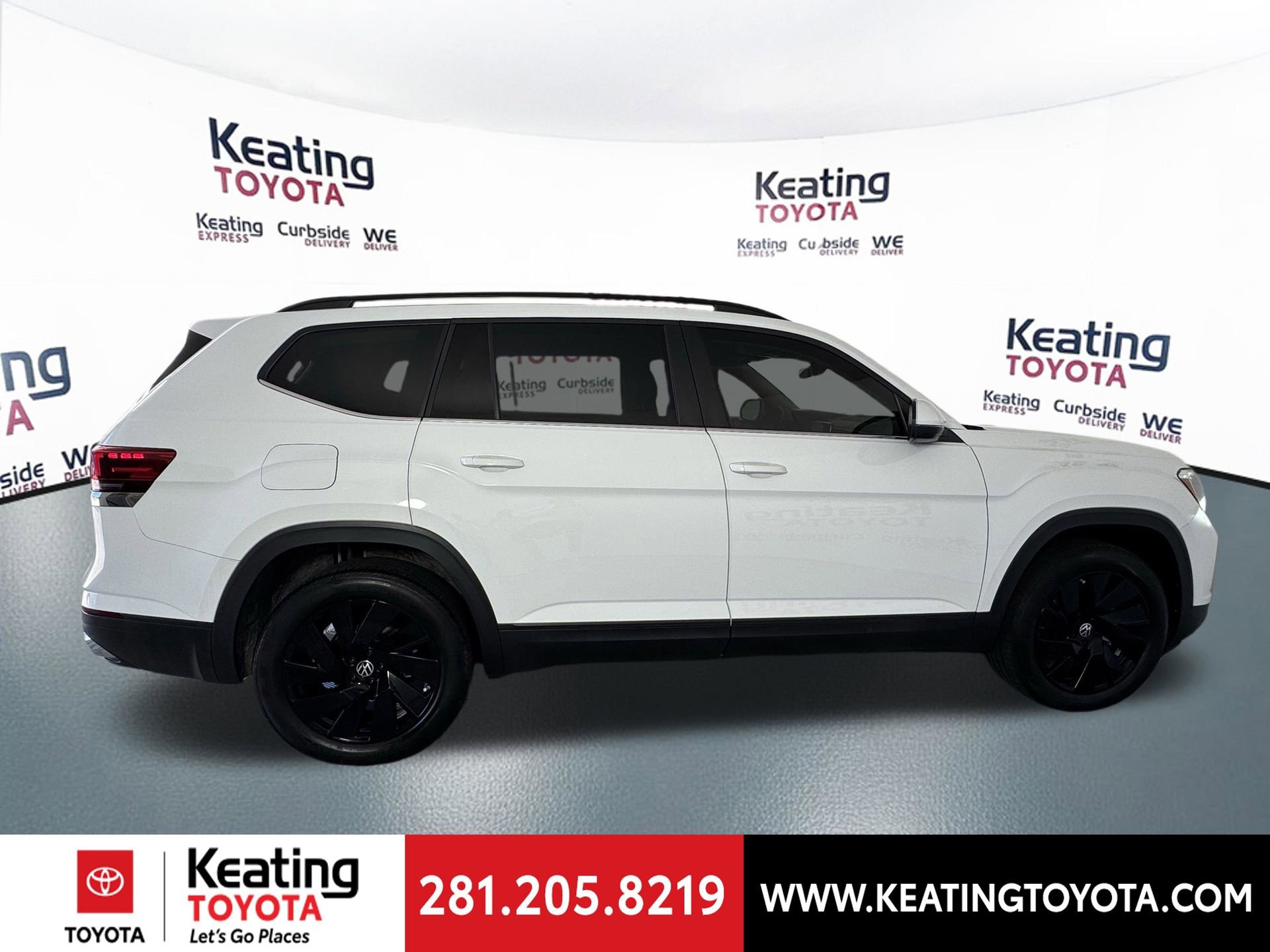 Used 2025 Volkswagen Atlas SE image 4