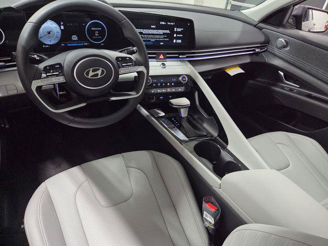 New 2026 Hyundai Elantra Limited FWD image 7