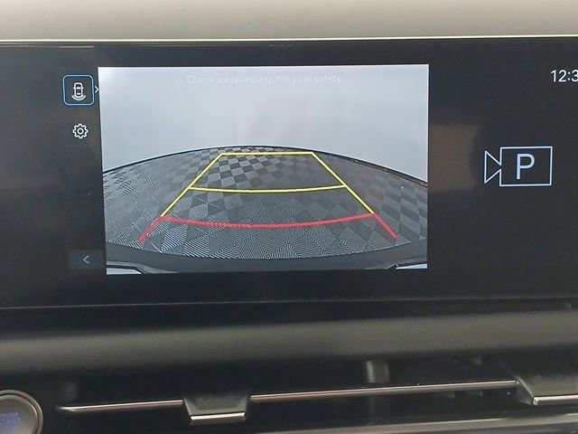 Used 2025 Hyundai Tucson SE image 16