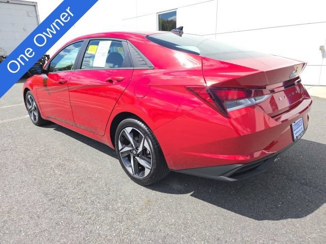 Used 2023 Hyundai Elantra SEL w/ Convenience Package FWD image 3