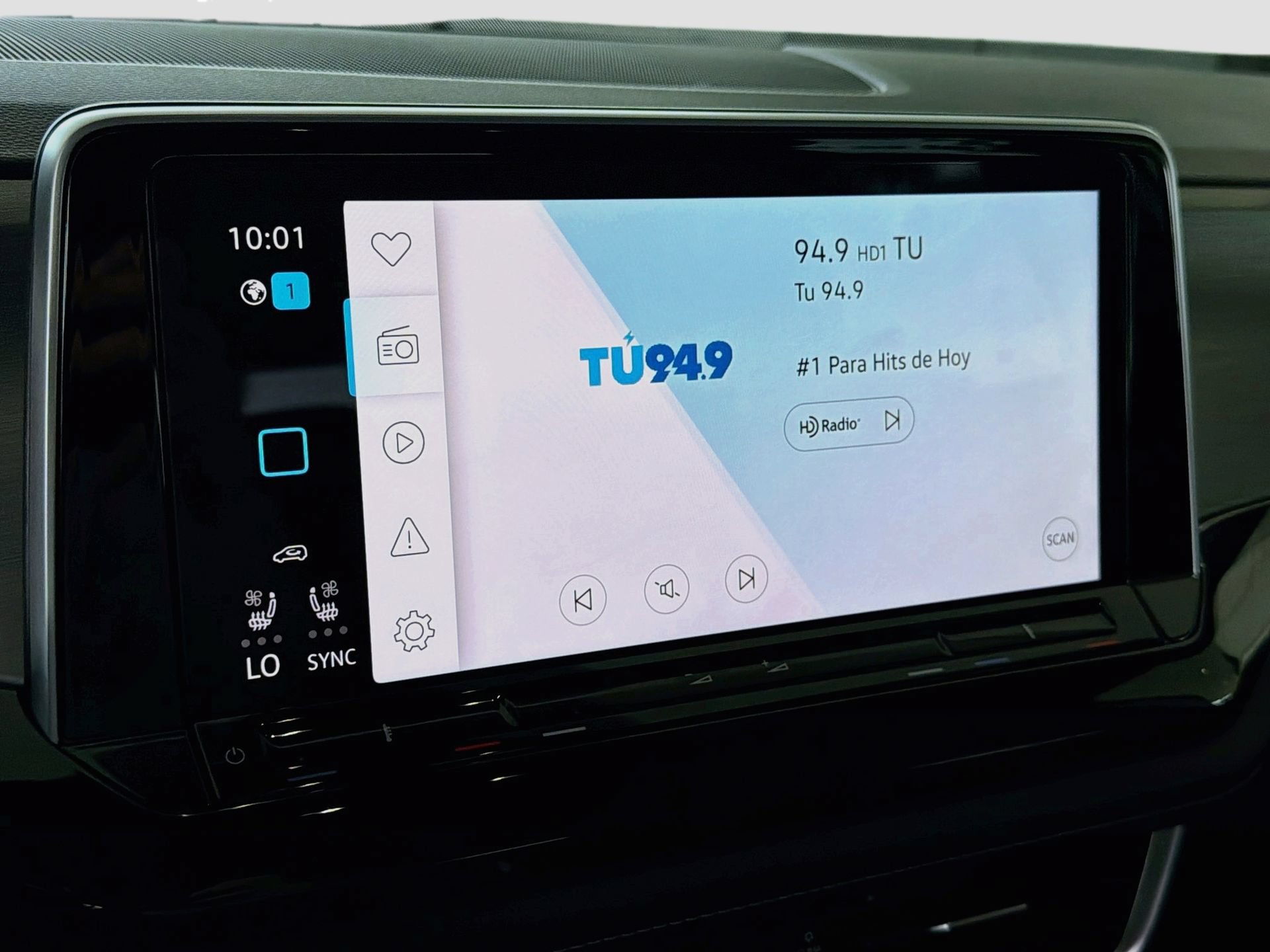 Used 2026 Volkswagen Atlas Cross Sport SE FWD image 28