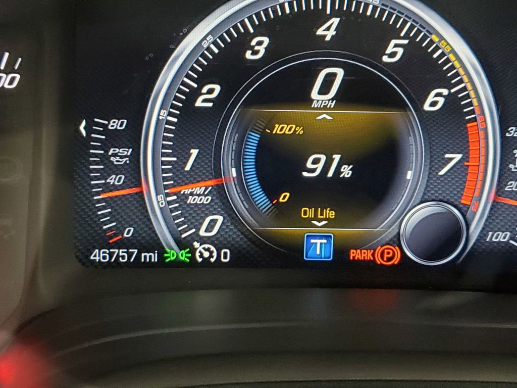 Used 2015 Chevrolet Corvette Stingray Coupe w/ Carbon Flash Badge Package image 26