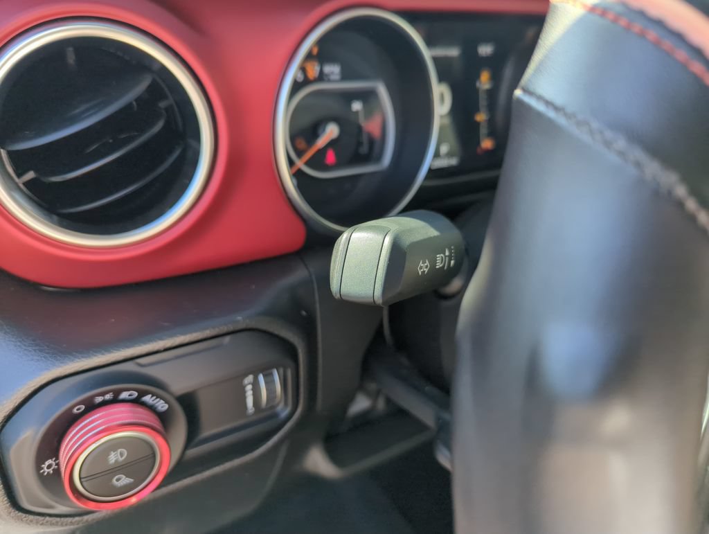 Used 2023 Jeep Gladiator Rubicon w/ Cold Weather Group AWD/4WD image 20