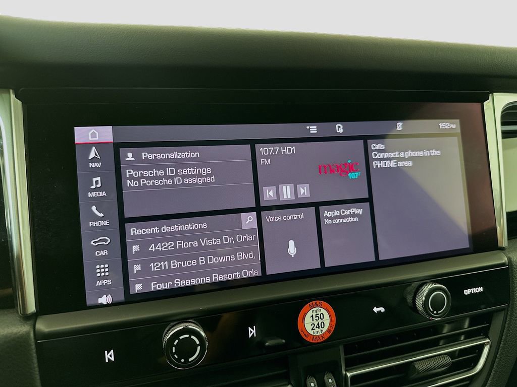 Certified 2026 Porsche Macan AWD/4WD image 15