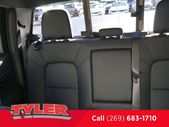 Used 2024 GMC Canyon Elevation w/ Elevation Premium Package AWD/4WD image 36