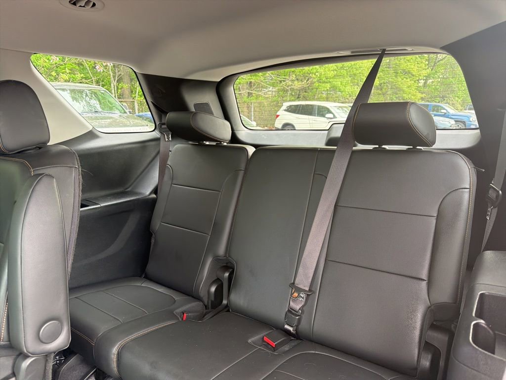 Used 2021 Chevrolet Traverse RS image 25