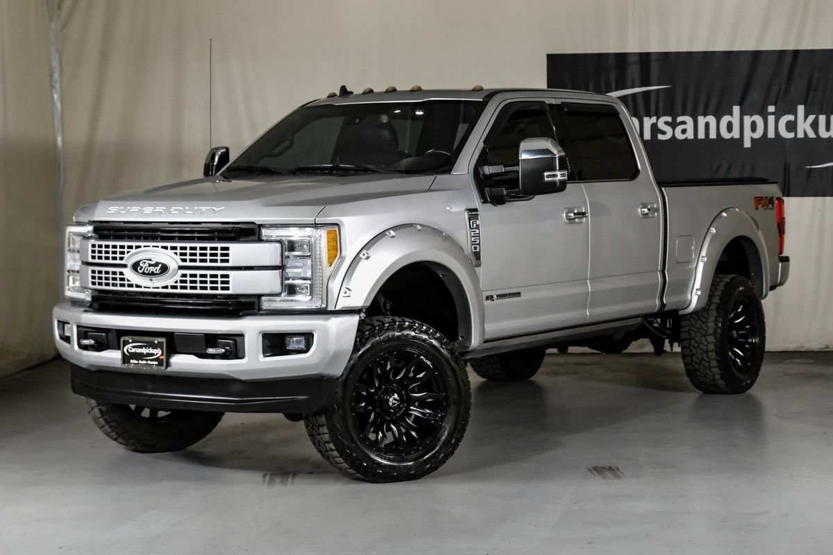 Used 2019 Ford F250 Platinum w/ Platinum Ultimate Package image 4