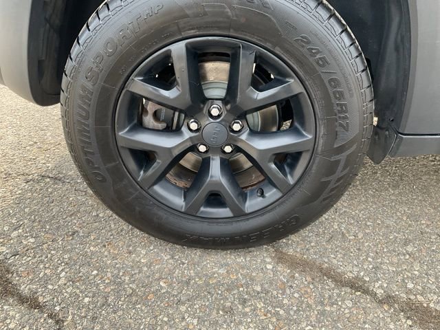 Used 2017 Jeep Cherokee Trailhawk w/ Comfort/Convenience Group image 11