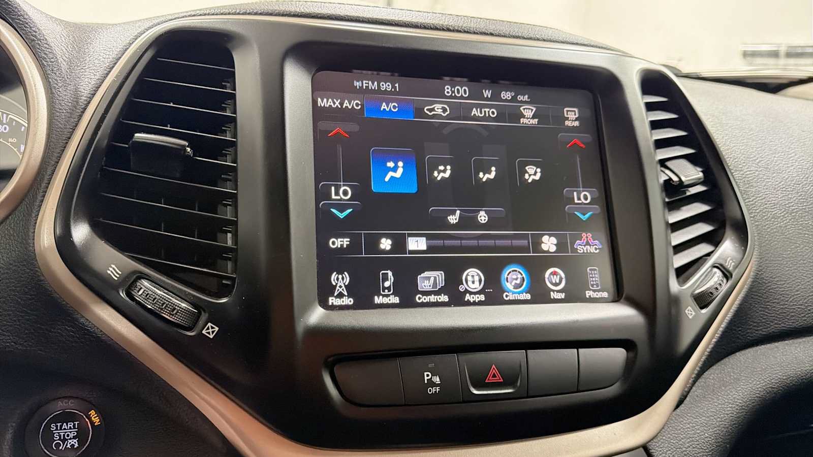 Used 2015 Jeep Cherokee Limited AWD/4WD image 21