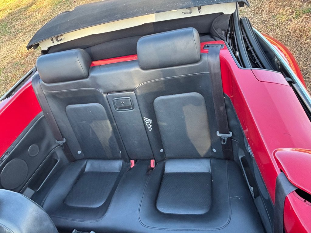 Used 2007 Volkswagen Beetle Convertible w/ Package 1 FWD image 14
