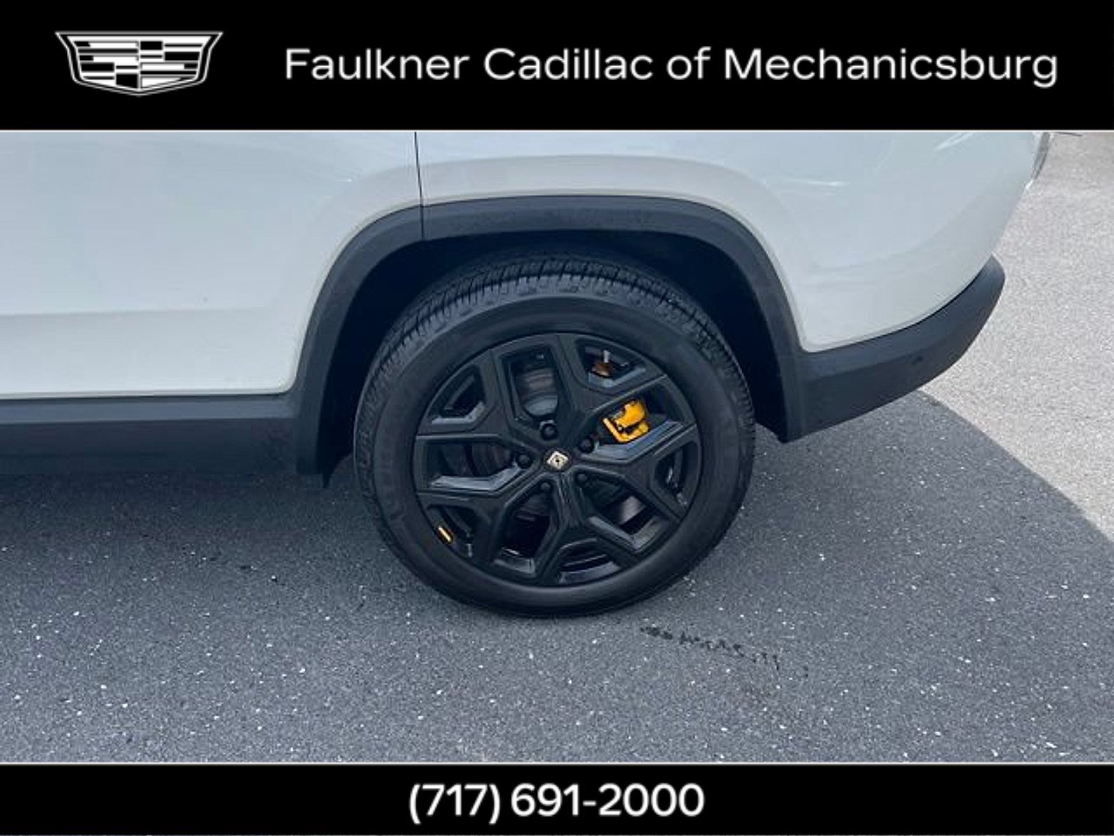Used 2023 Rivian R1S Launch Edition AWD/4WD image 27