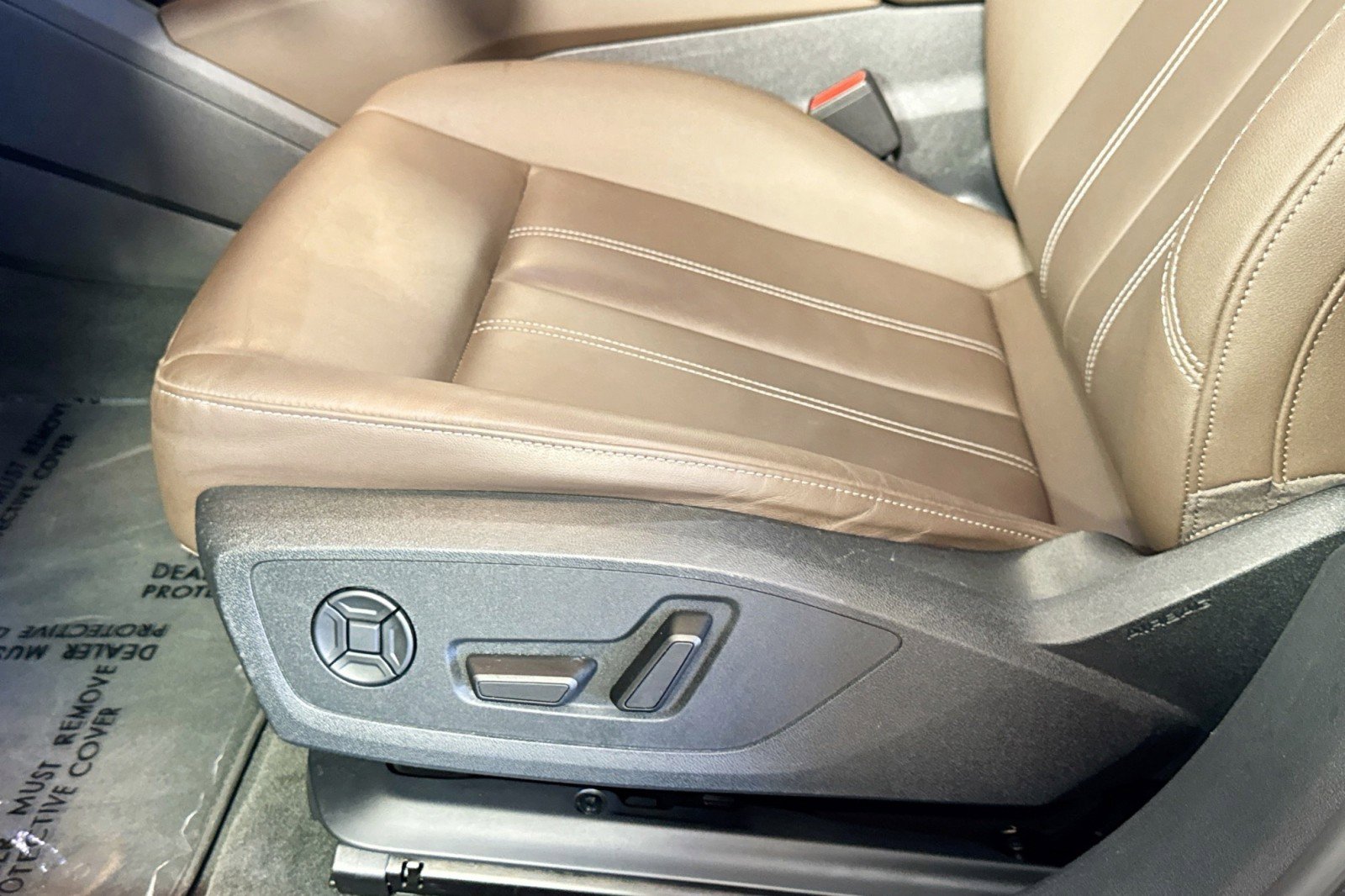 Used 2025 Audi A6 e-tron Premium w/ Convenience Package image 18