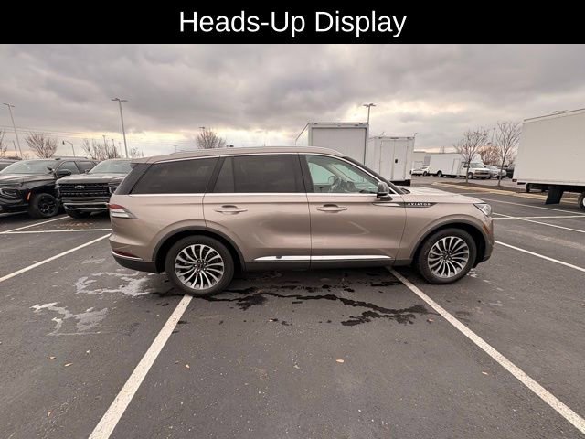 Used 2021 Lincoln Aviator Reserve w/ Equipment Group 201A image 2