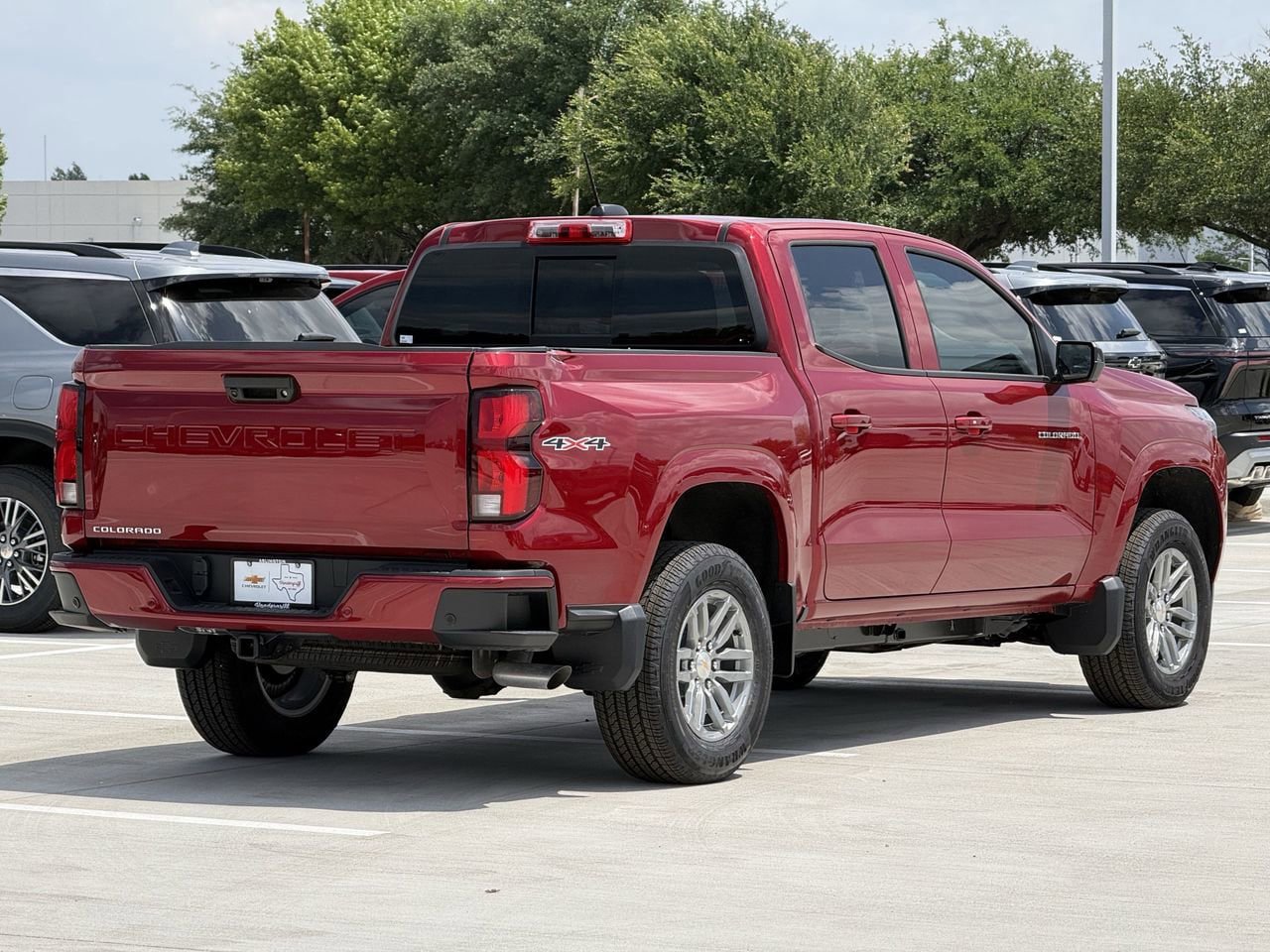 New 2026 Chevrolet Colorado LT w/ LT Convenience Package AWD/4WD image 4