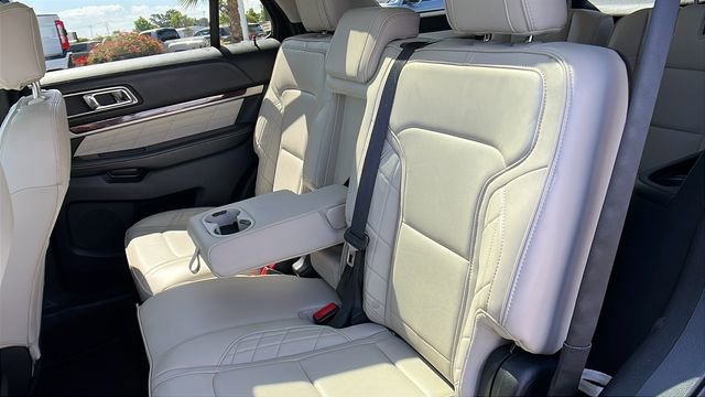 Used 2017 Ford Explorer Platinum AWD/4WD image 21