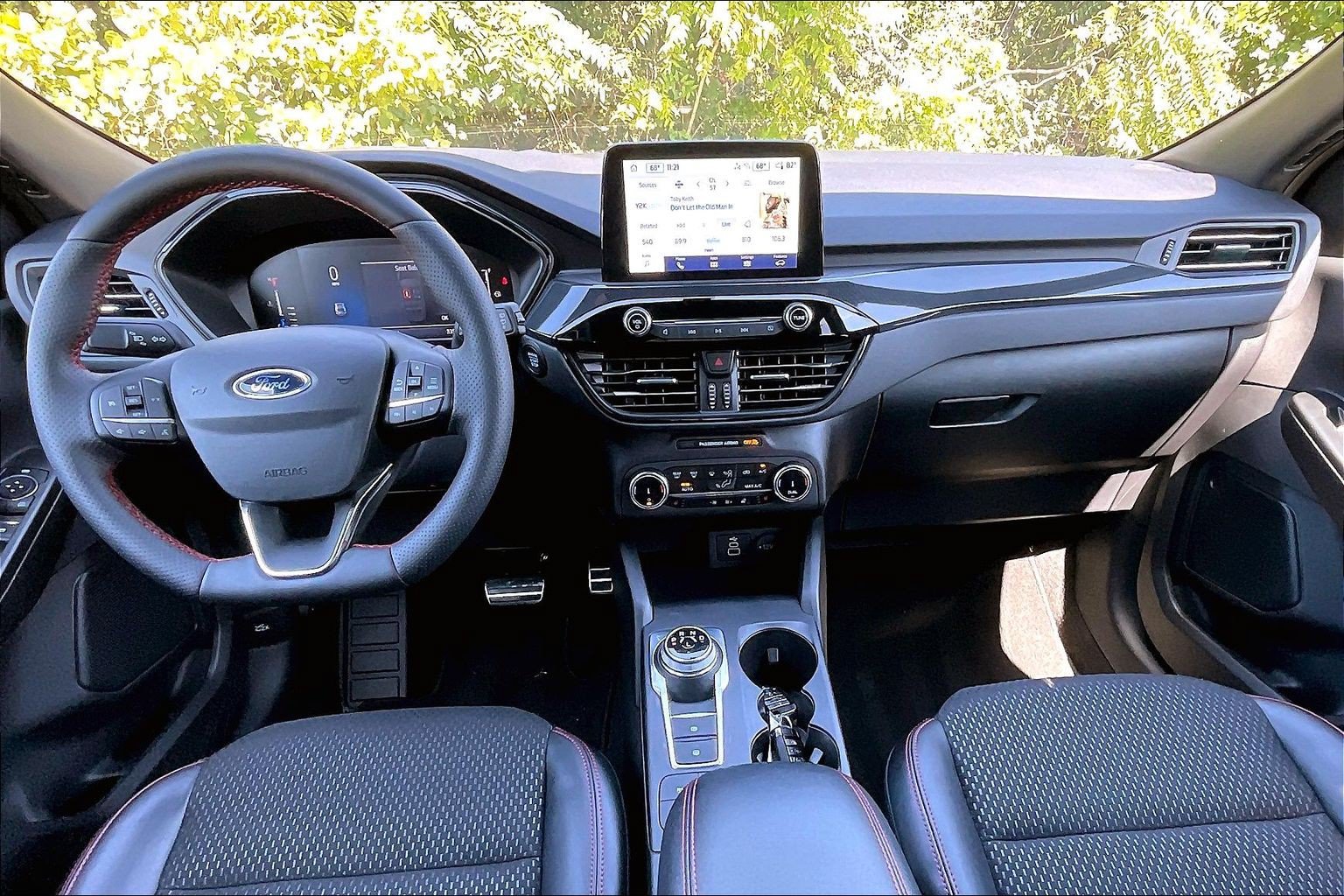 Certified 2024 Ford Escape ST-Line AWD/4WD image 15