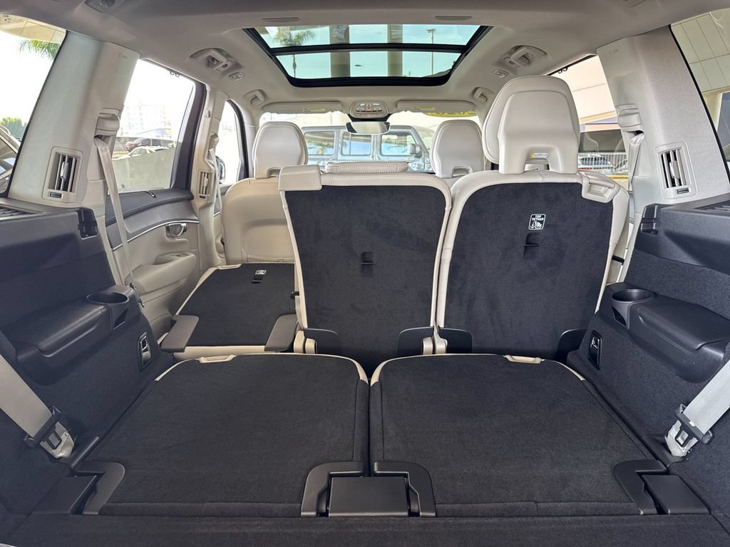 New 2026 Volvo XC90 T8 Ultra w/ Protection Package Premier AWD/4WD image 15