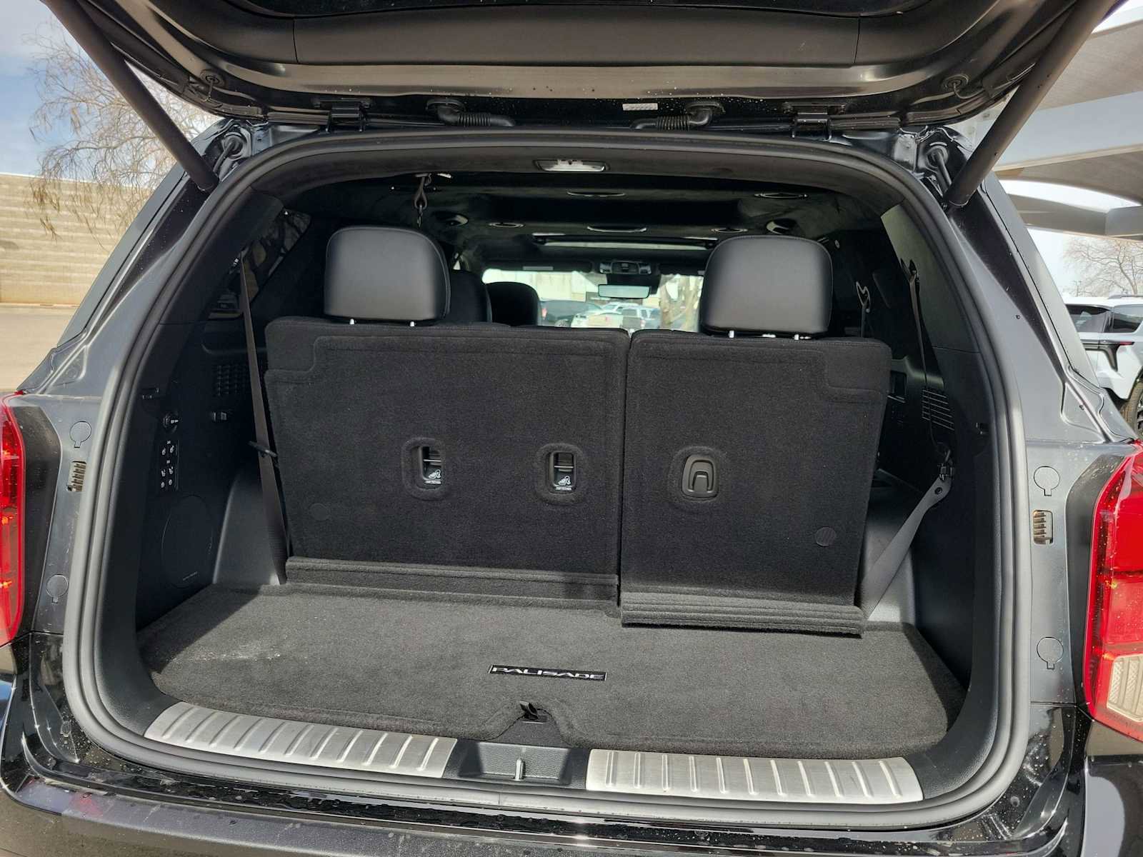 Used 2024 Hyundai Palisade Calligraphy image 23