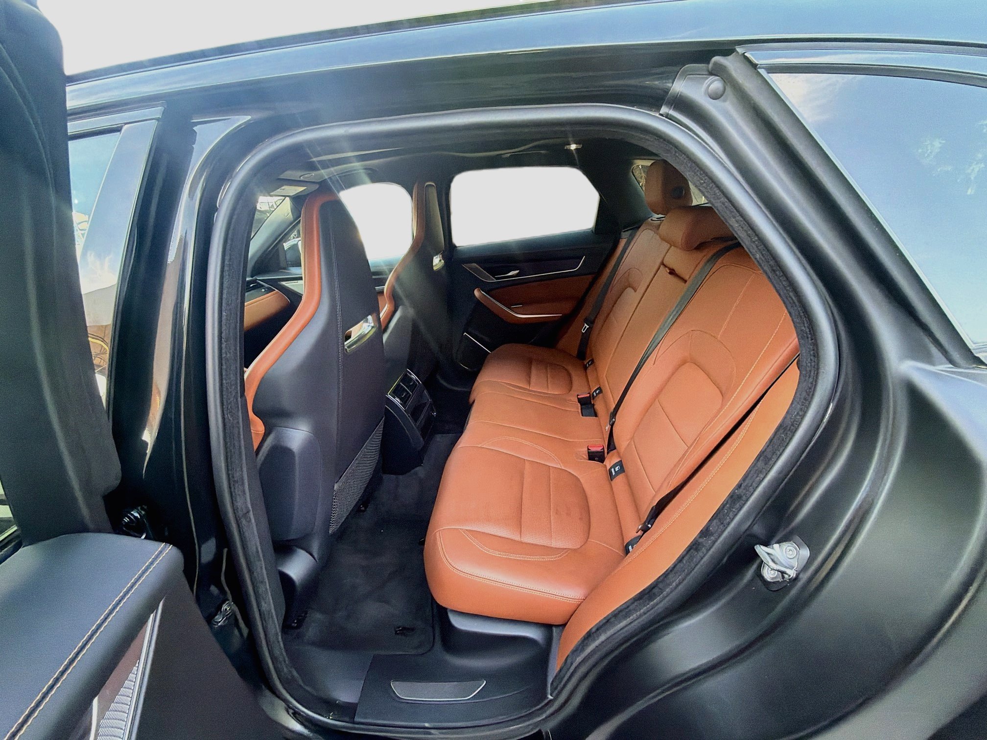 Used 2023 Jaguar F-PACE R-Dynamic S AWD/4WD image 24
