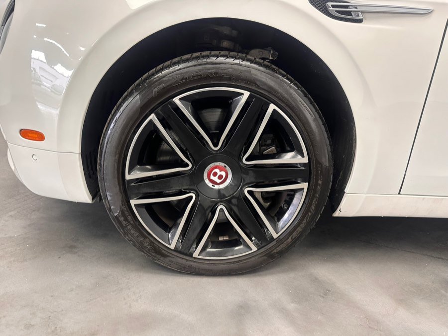 Used 2016 Bentley Flying Spur V8 image 19