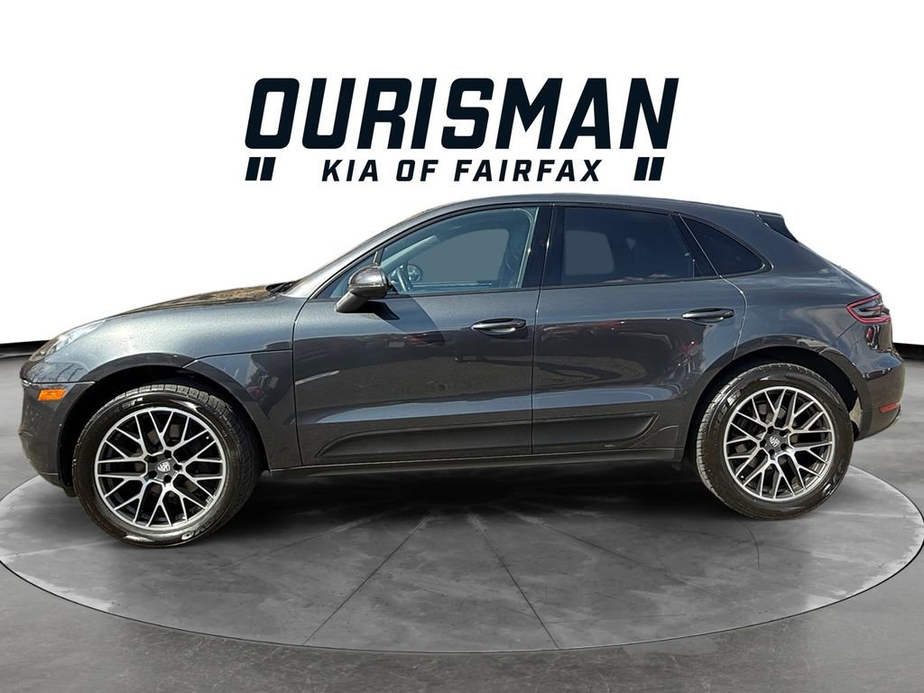 Used 2018 Porsche Macan image 3