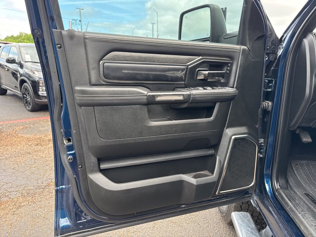 Used 2023 RAM 2500 Limited AWD/4WD image 10