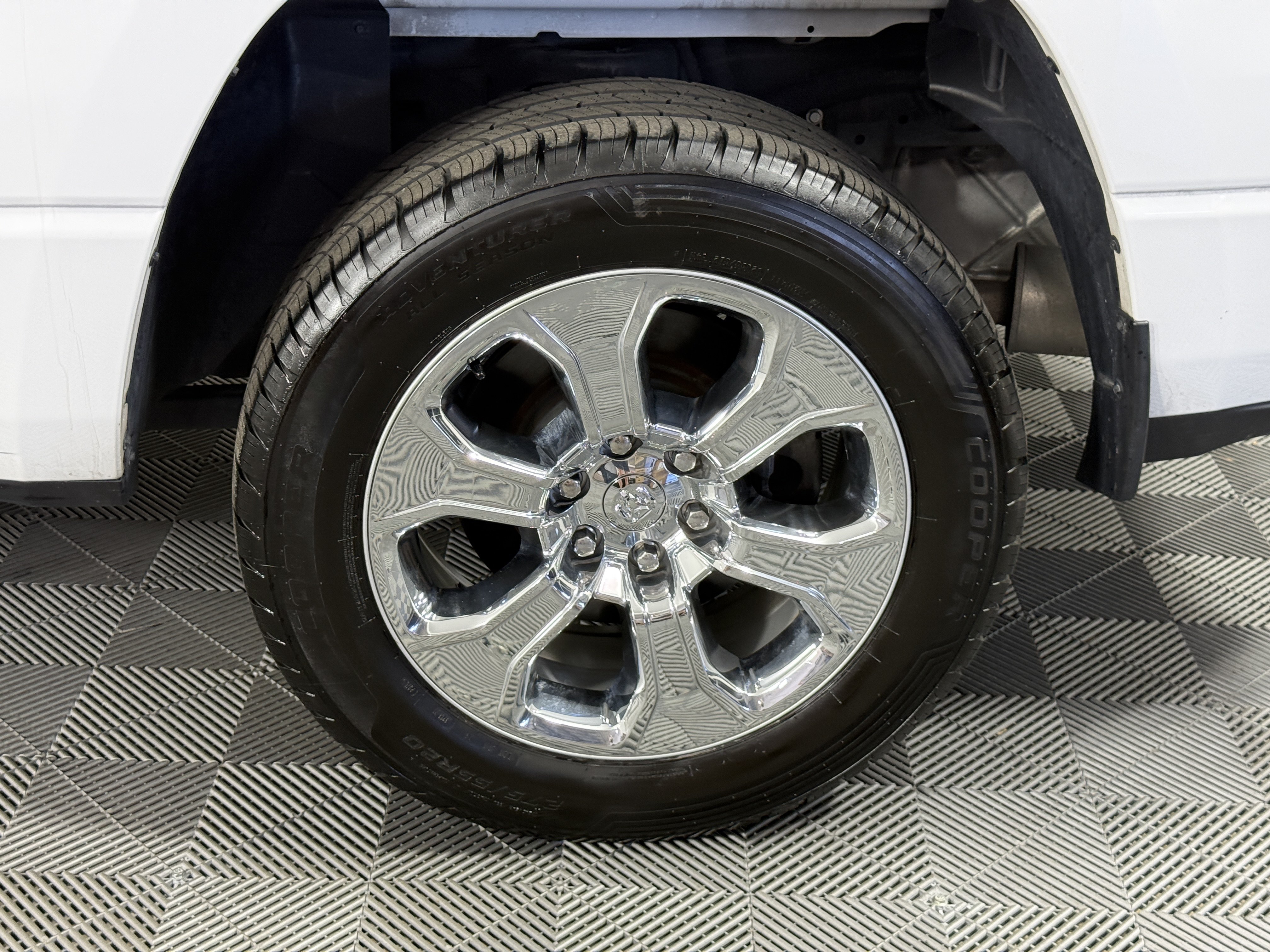 Used 2020 RAM 1500 Big Horn RWD image 31
