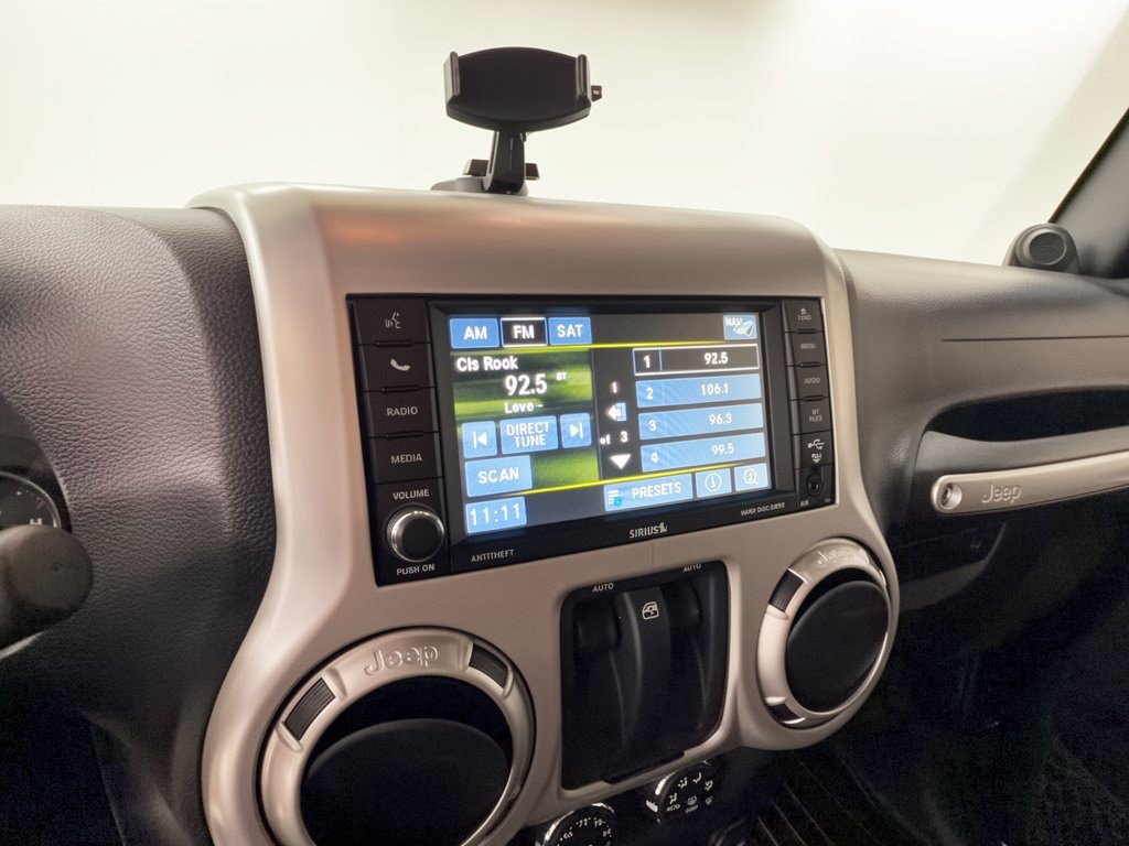 Used 2013 Jeep Wrangler Rubicon w/ PWR Convenience Group AWD/4WD image 23