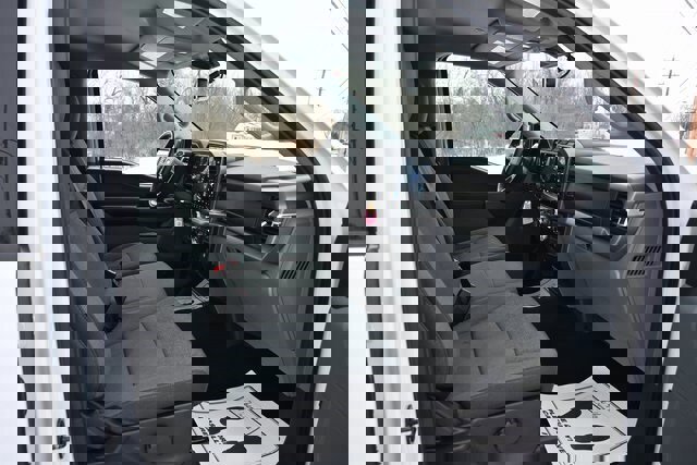 Used 2024 Ford F150 XLT w/ Tow/Haul Package image 19