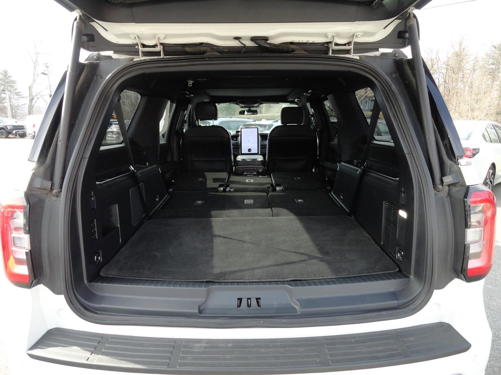 Certified 2022 Ford Expedition Max Platinum image 25