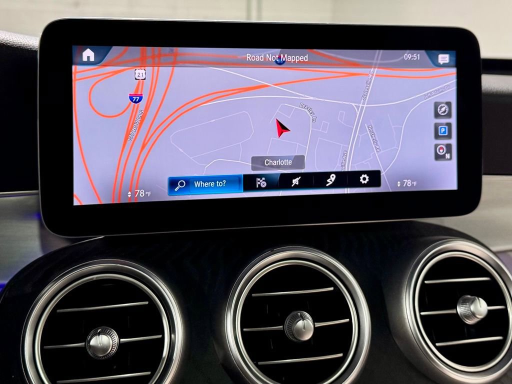 Used 2021 Mercedes-Benz GLC 300 4MATIC image 4