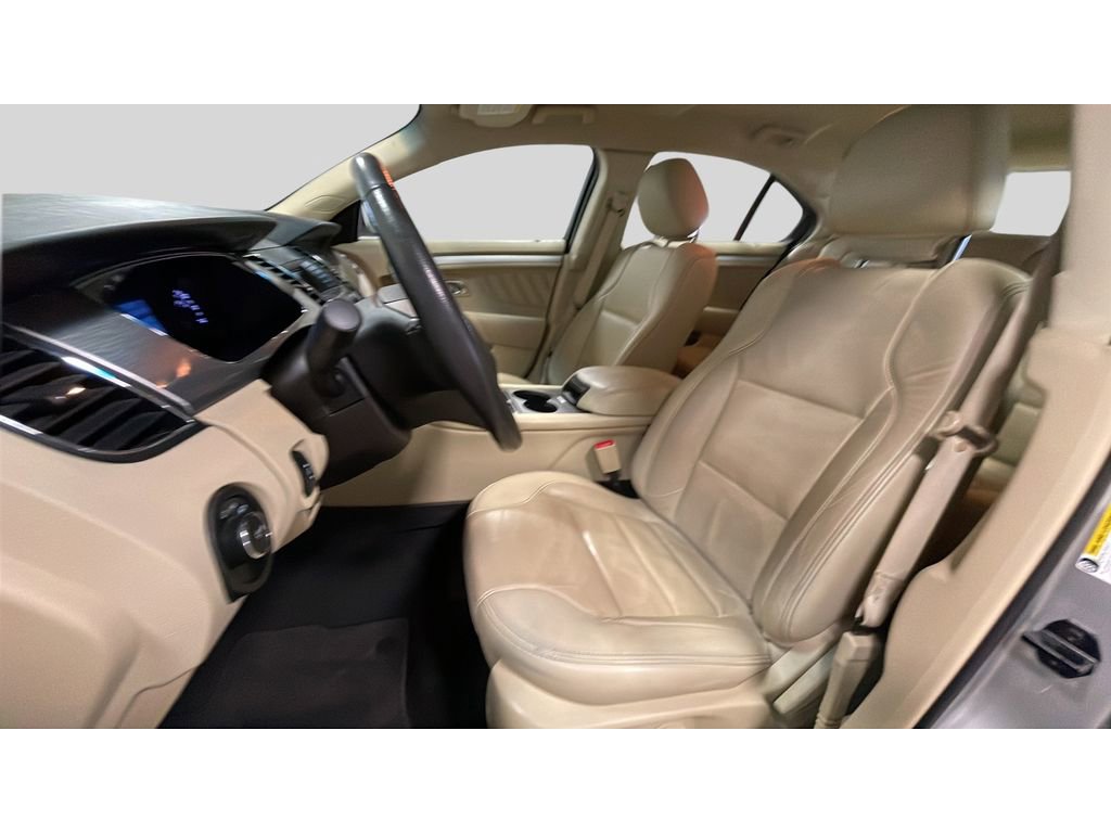 Used 2019 Ford Taurus SEL FWD image 12