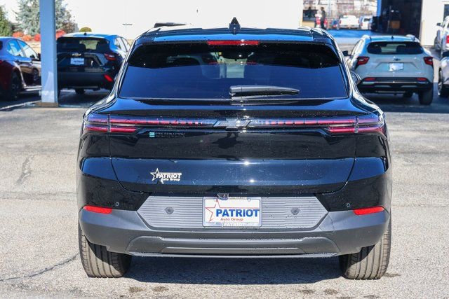 New 2026 Chevrolet Equinox EV LT image 4