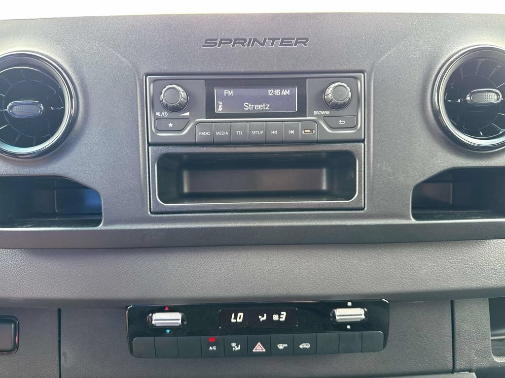 Used 2025 Mercedes-Benz Sprinter 2500 image 11