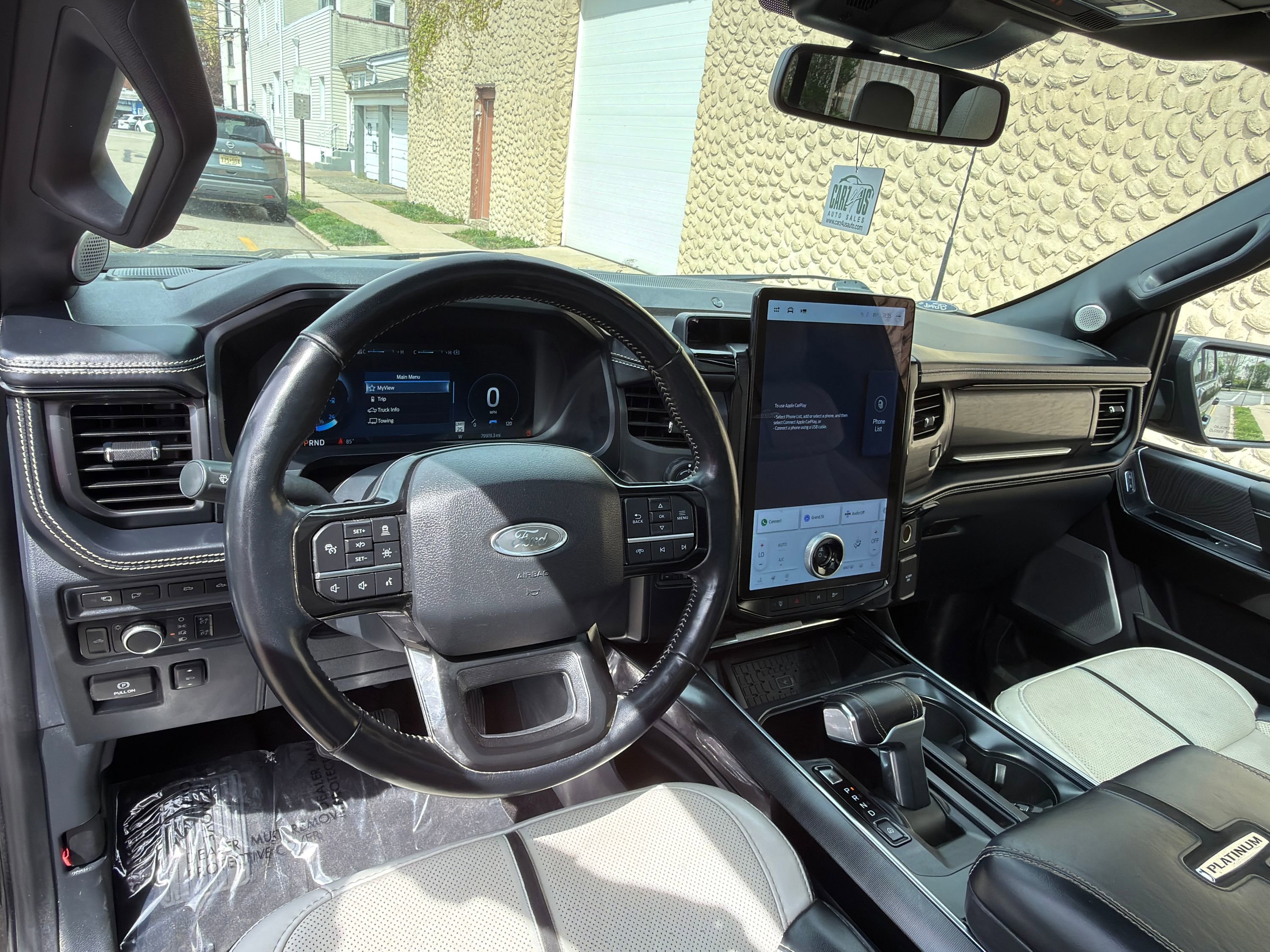 Used 2023 Ford F150 Lightning Platinum AWD/4WD image 18