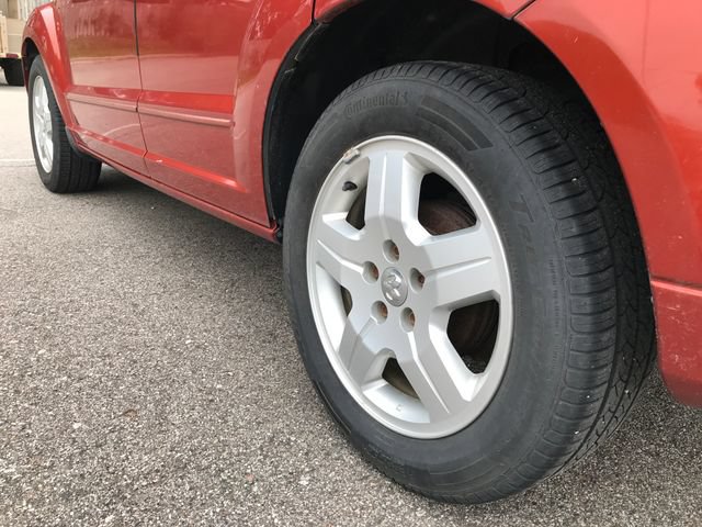 Used 2009 Dodge Caliber SXT FWD image 8