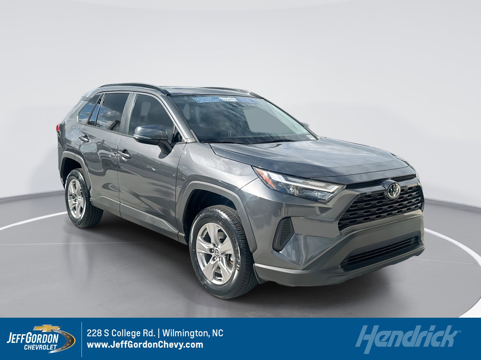 Used 2022 Toyota RAV4 XLE