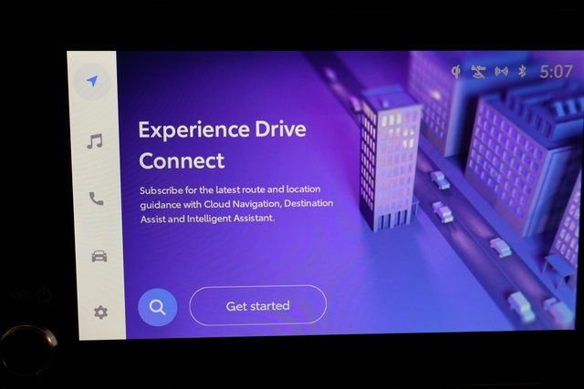 Used 2025 Toyota Camry SE image 25