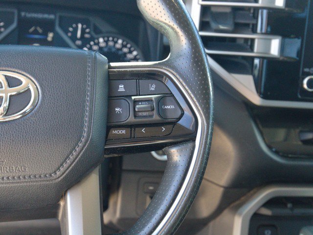 Used 2022 Toyota Tundra SR5 w/ SR5 Convenience Package AWD/4WD image 20