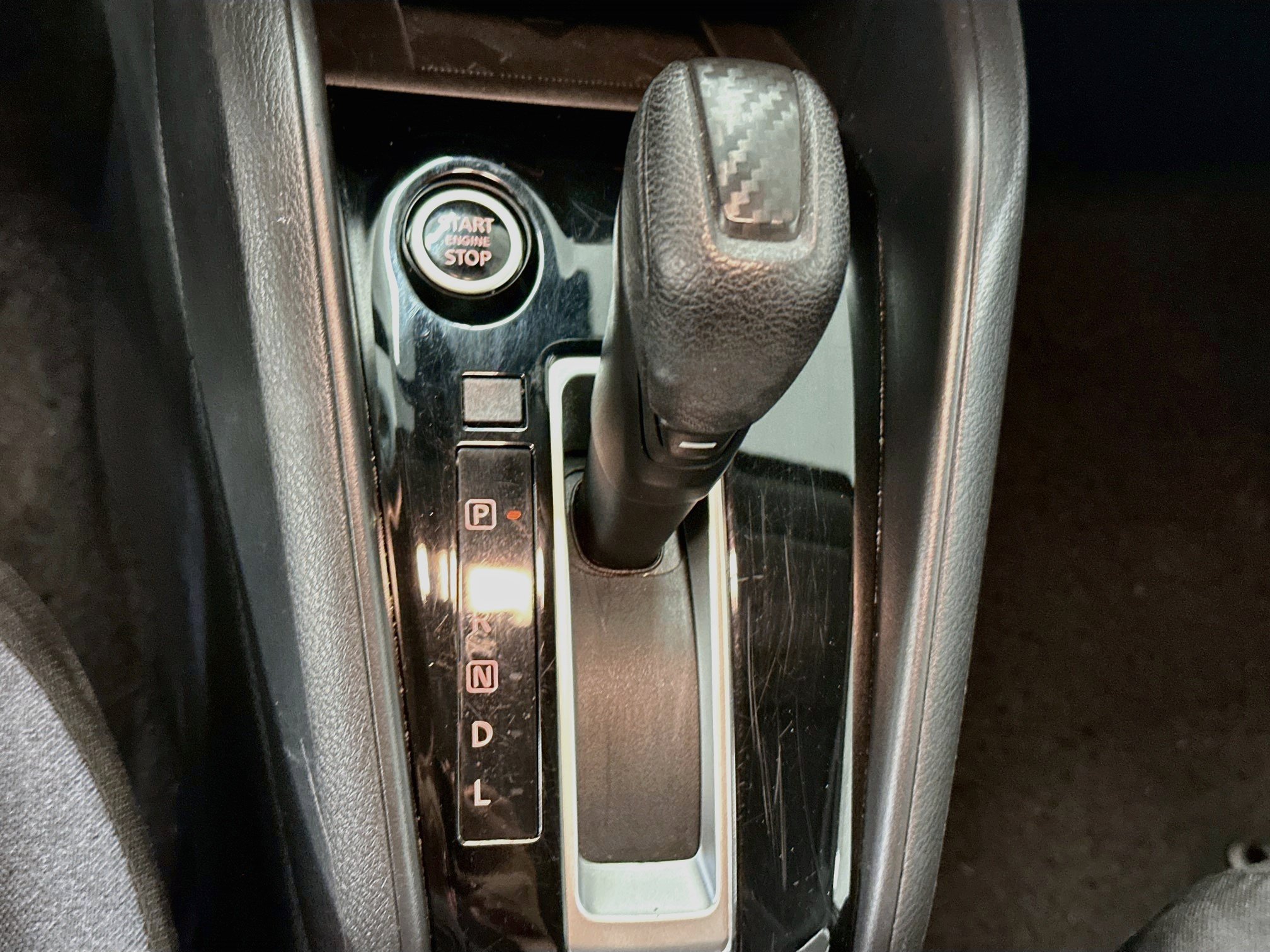 Used 2025 Nissan Versa SV FWD image 24