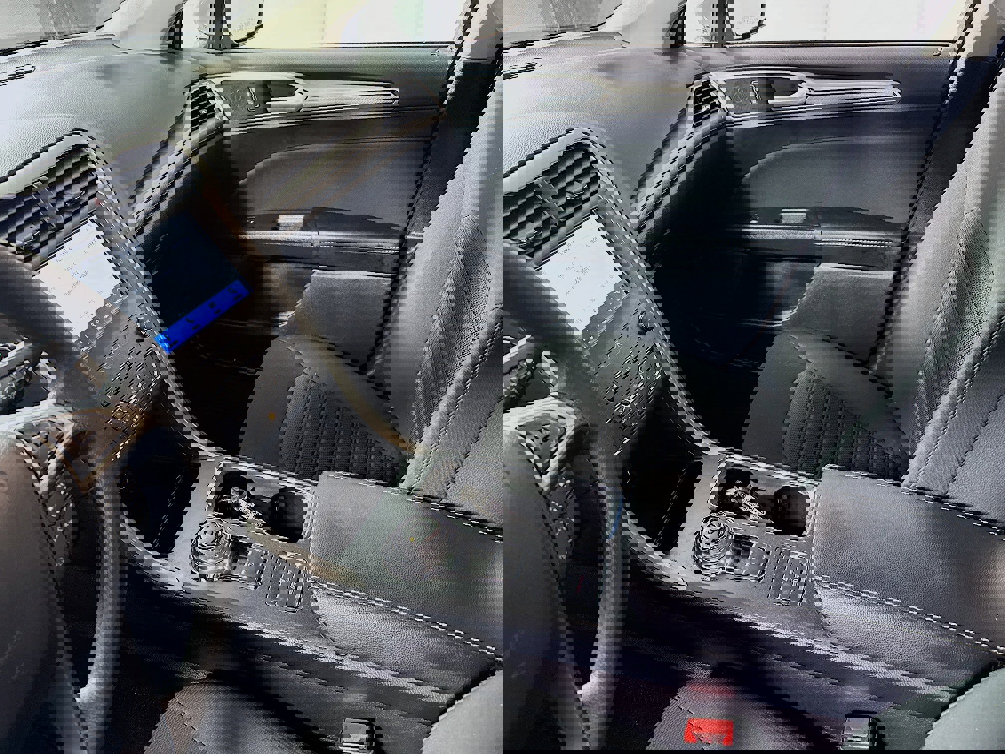 Used 2020 Ford Fusion SE image 22