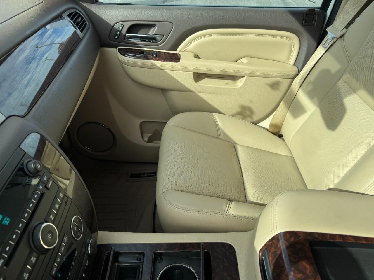 Used 2014 GMC Sierra 3500 Denali w/ Snow Plow Prep Package image 13