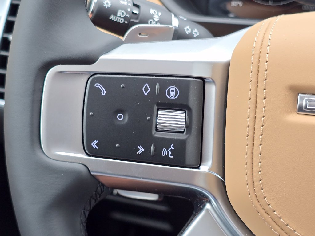 New 2026 Land Rover Discovery Limited Edition AWD/4WD image 27