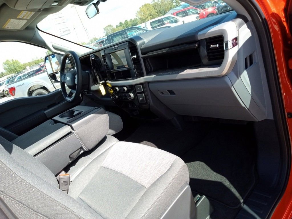 New 2026 Ford F250 XLT AWD/4WD image 18