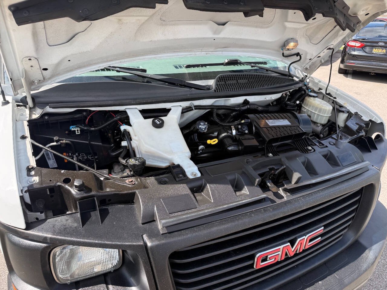 Used 2017 GMC Savana 3500 LS RWD image 10