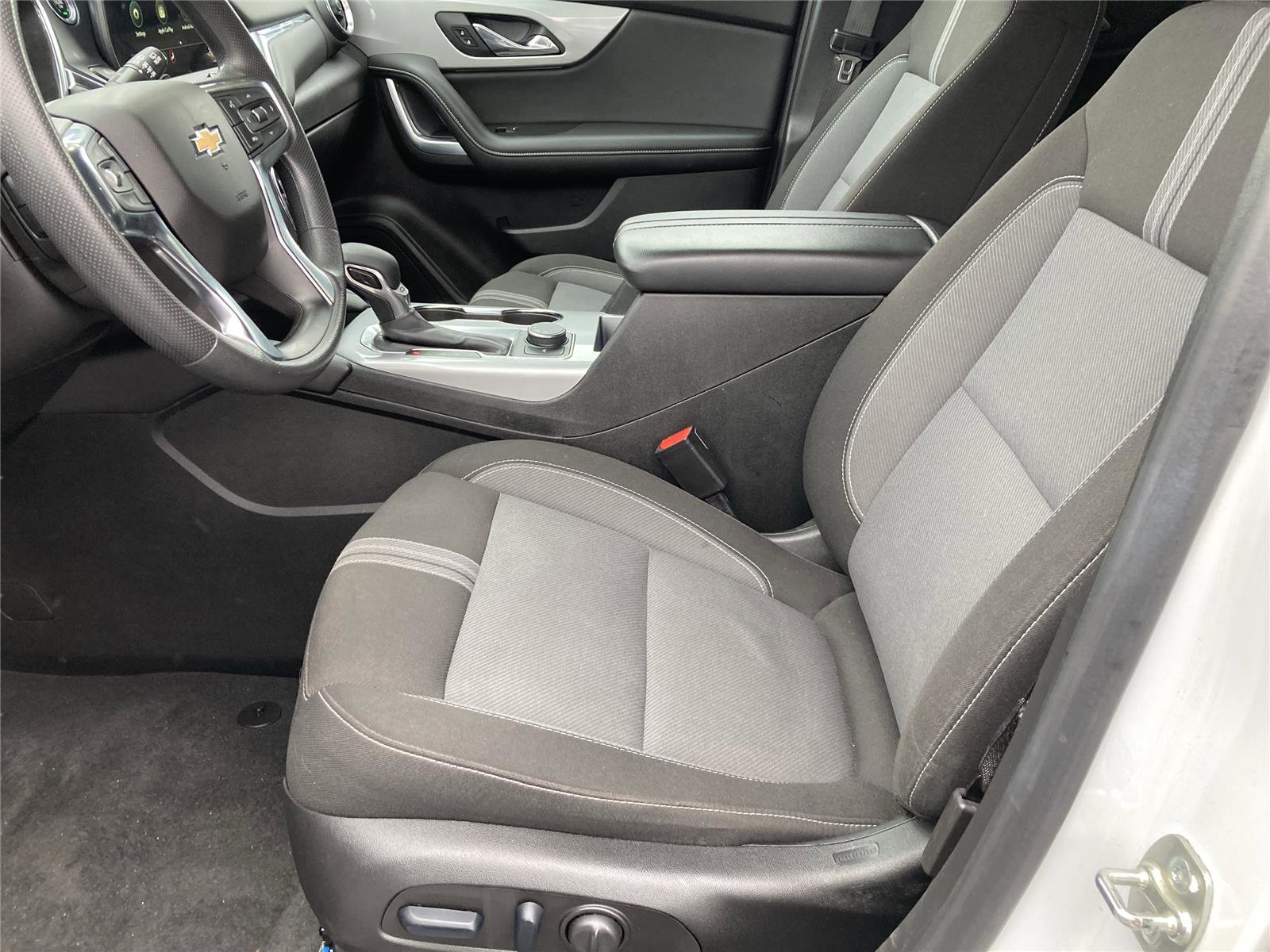 Used 2024 Chevrolet Blazer LT image 27