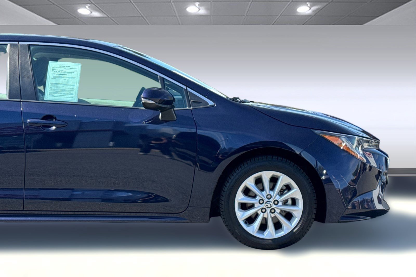 Used 2020 Toyota Corolla XLE image 33