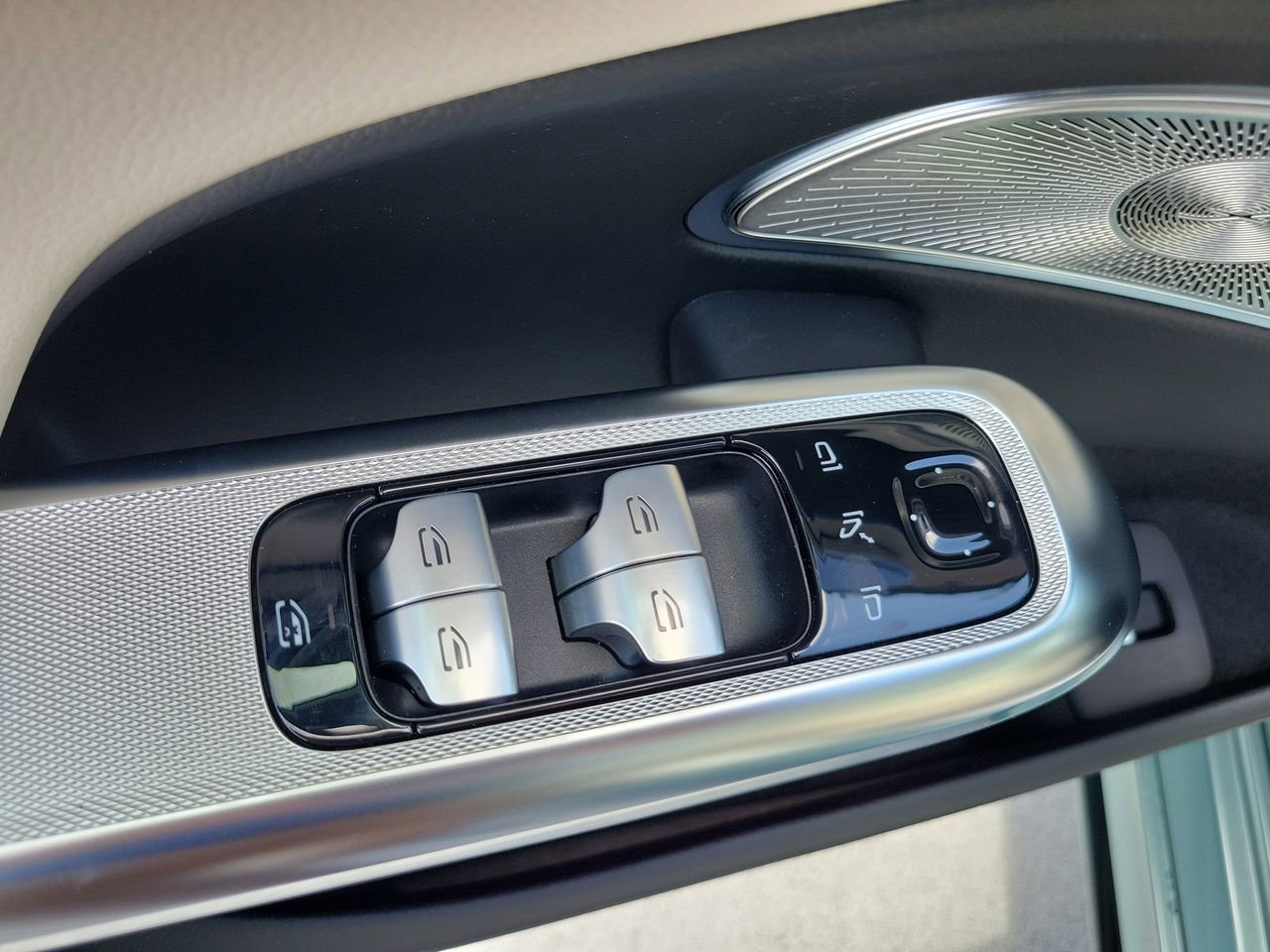 New 2026 Mercedes-Benz E 350 4MATIC Sedan image 19